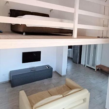 דירות לצ'ה Casa Di Marco מראה חיצוני תמונה