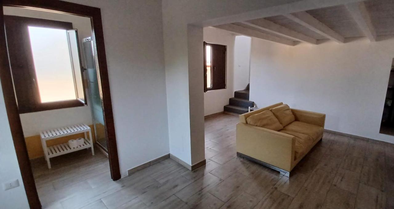 דירות לצ'ה Casa Di Marco מראה חיצוני תמונה