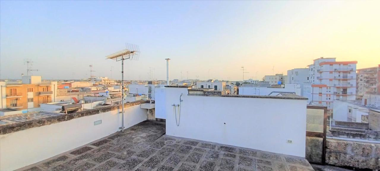 דירות לצ'ה Casa Di Marco מראה חיצוני תמונה