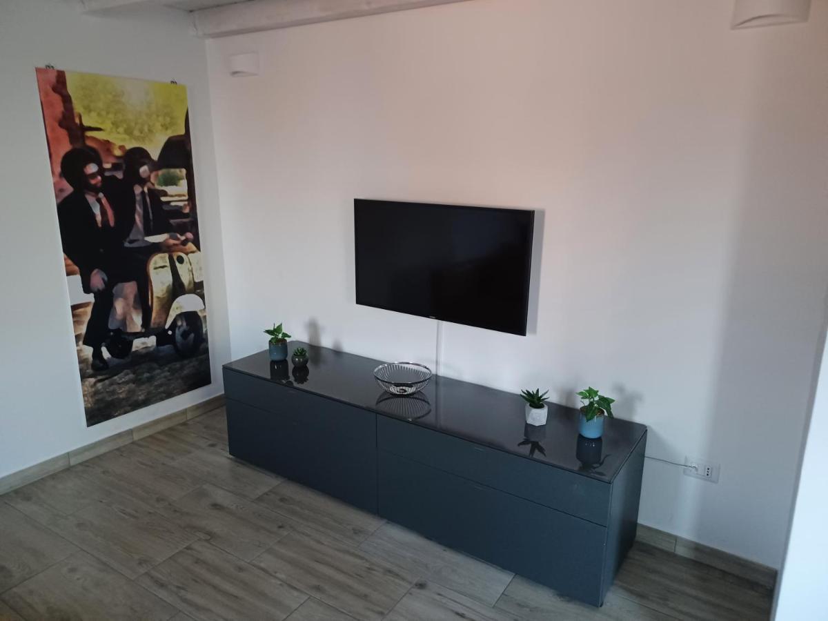 דירות לצ'ה Casa Di Marco מראה חיצוני תמונה