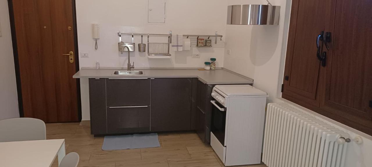 דירות לצ'ה Casa Di Marco מראה חיצוני תמונה